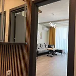 Six Stars 1br Modern 6 Mins To Centre * Plovdiv