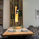 Six Stars 1br Modern 6 Mins To Centre Lägenhet Plovdiv