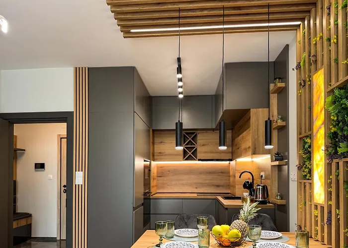 Six Stars 1br Modern 6 Mins To Centre 公寓 *